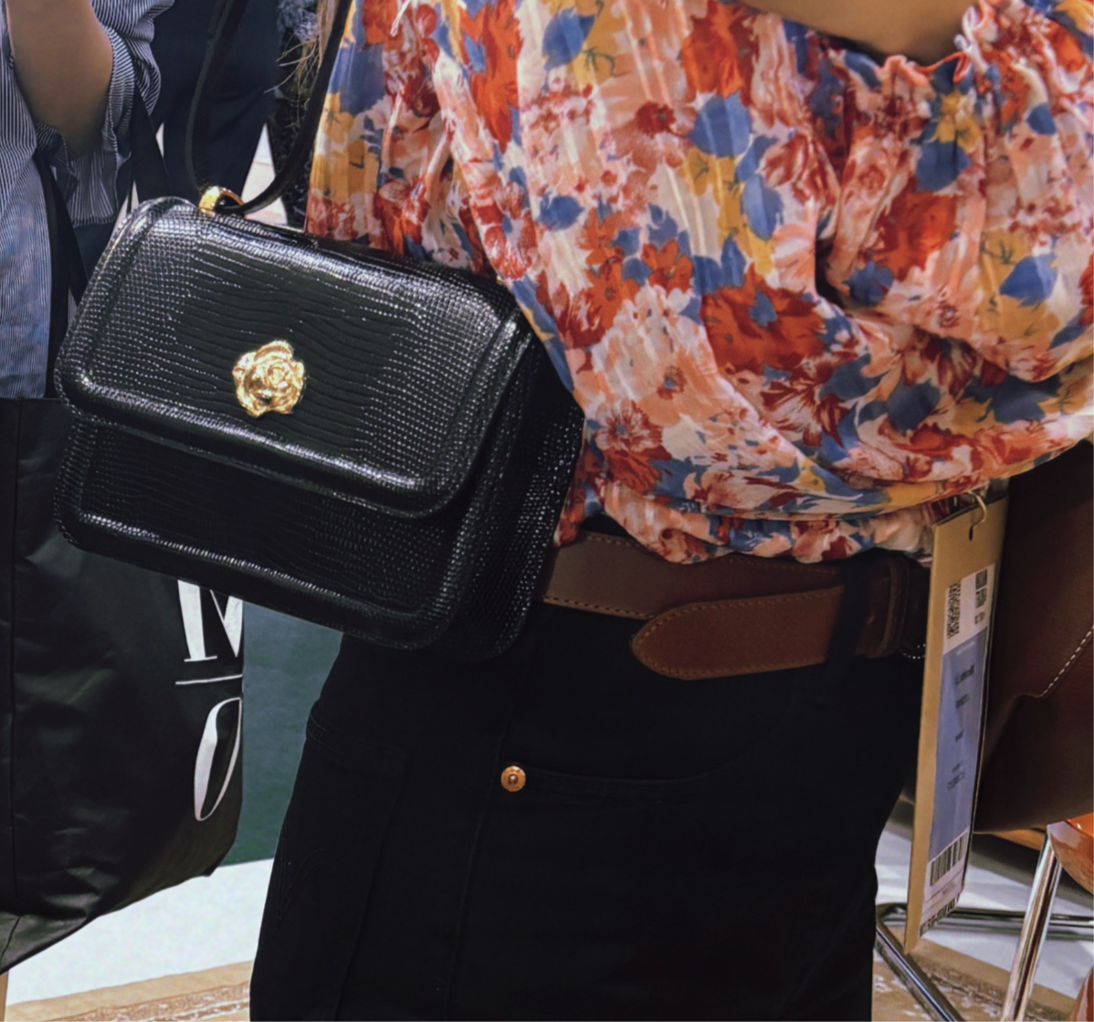 Rosie黑色復古玫瑰手工牛皮包// Fauvette Paris