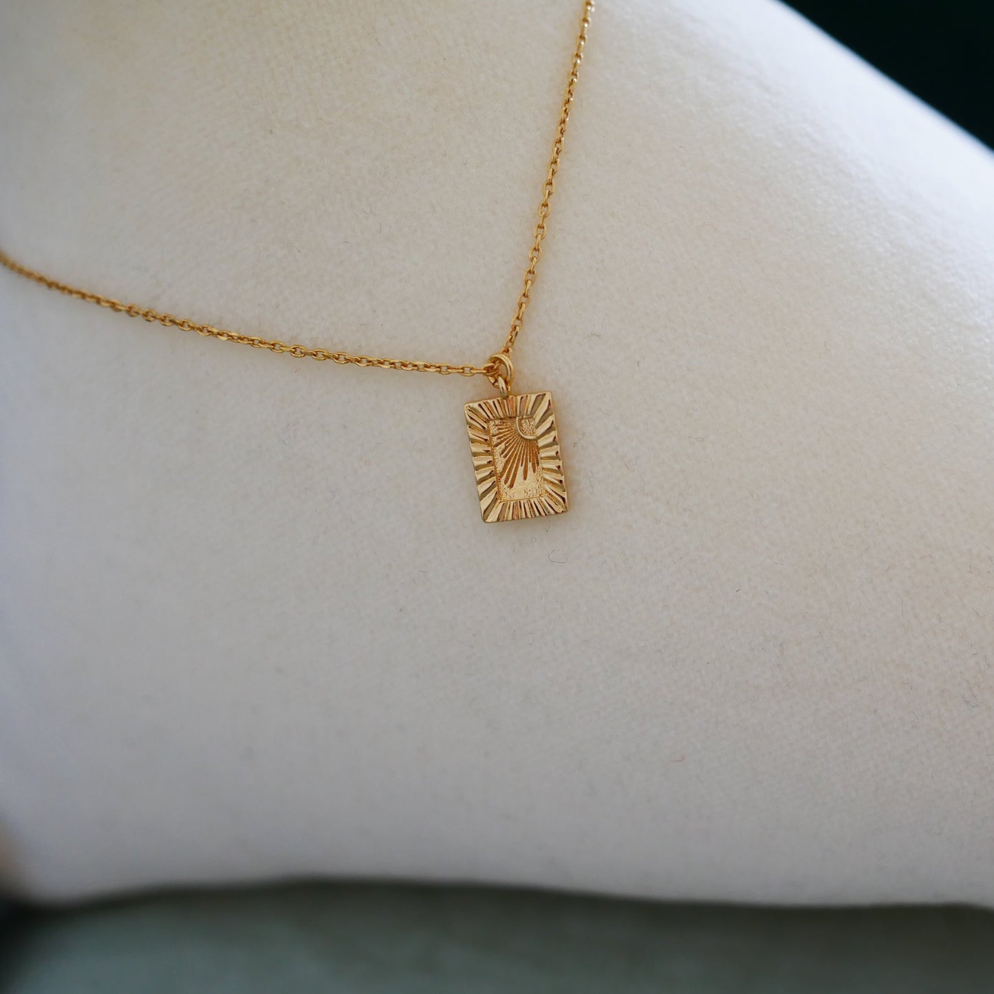 Ilda日出光芒項鍊