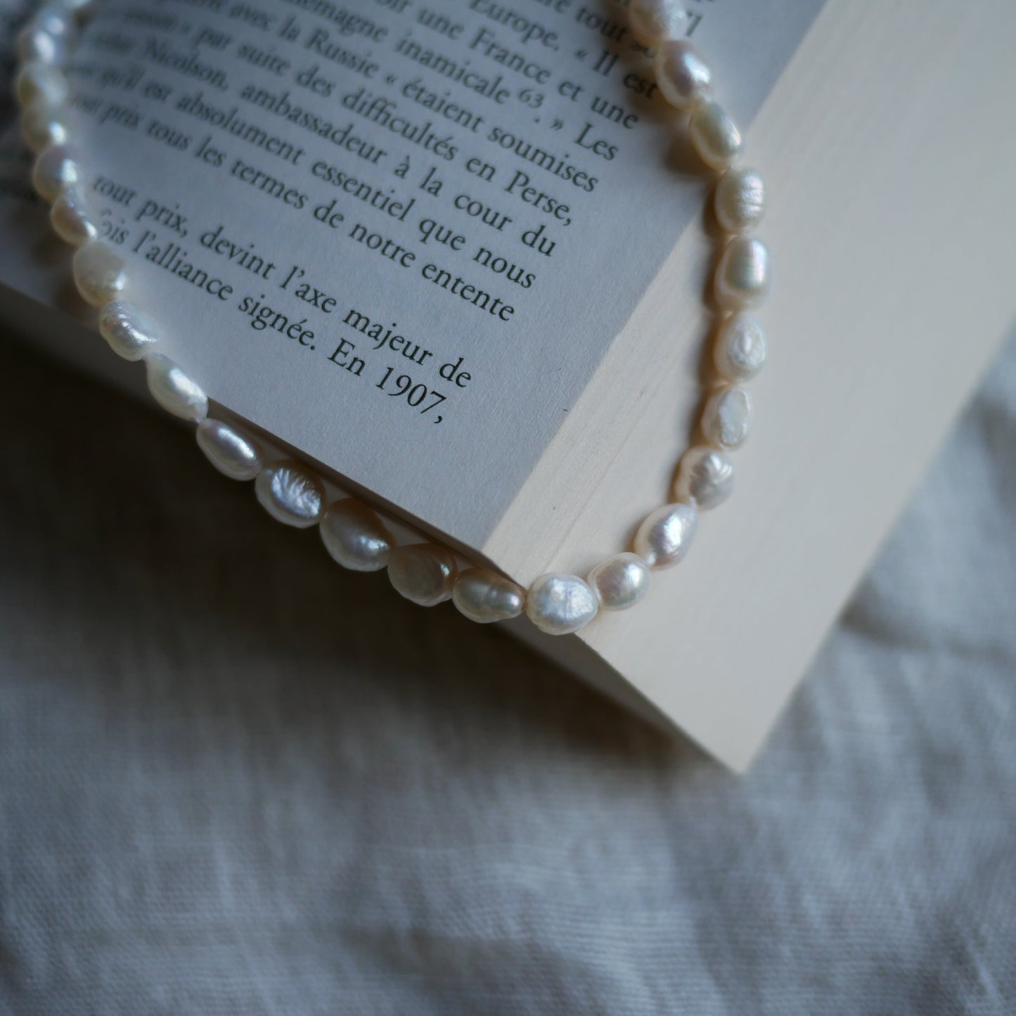 Estée不規則淡水珍珠頸鍊項鍊