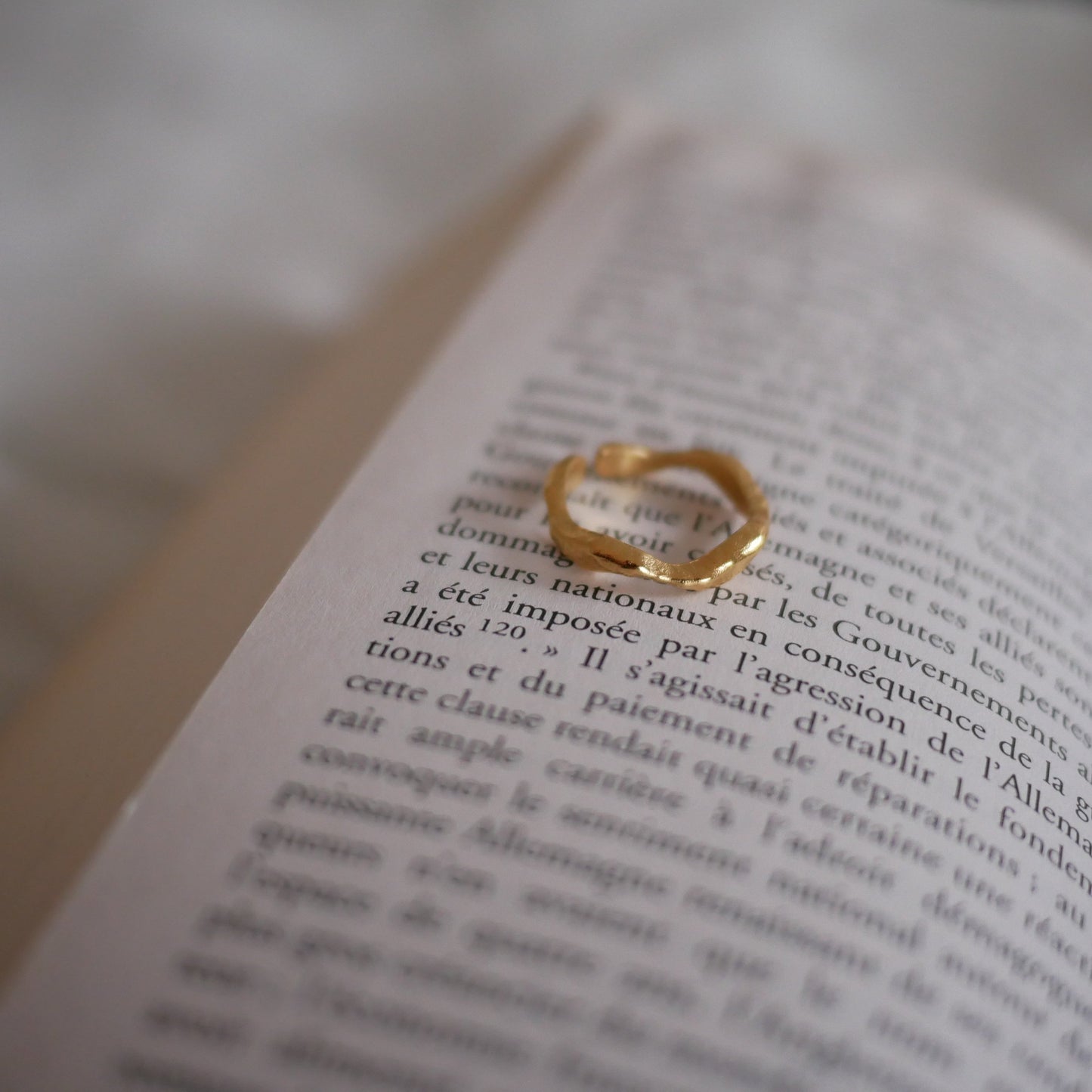 Satis Wave Ring