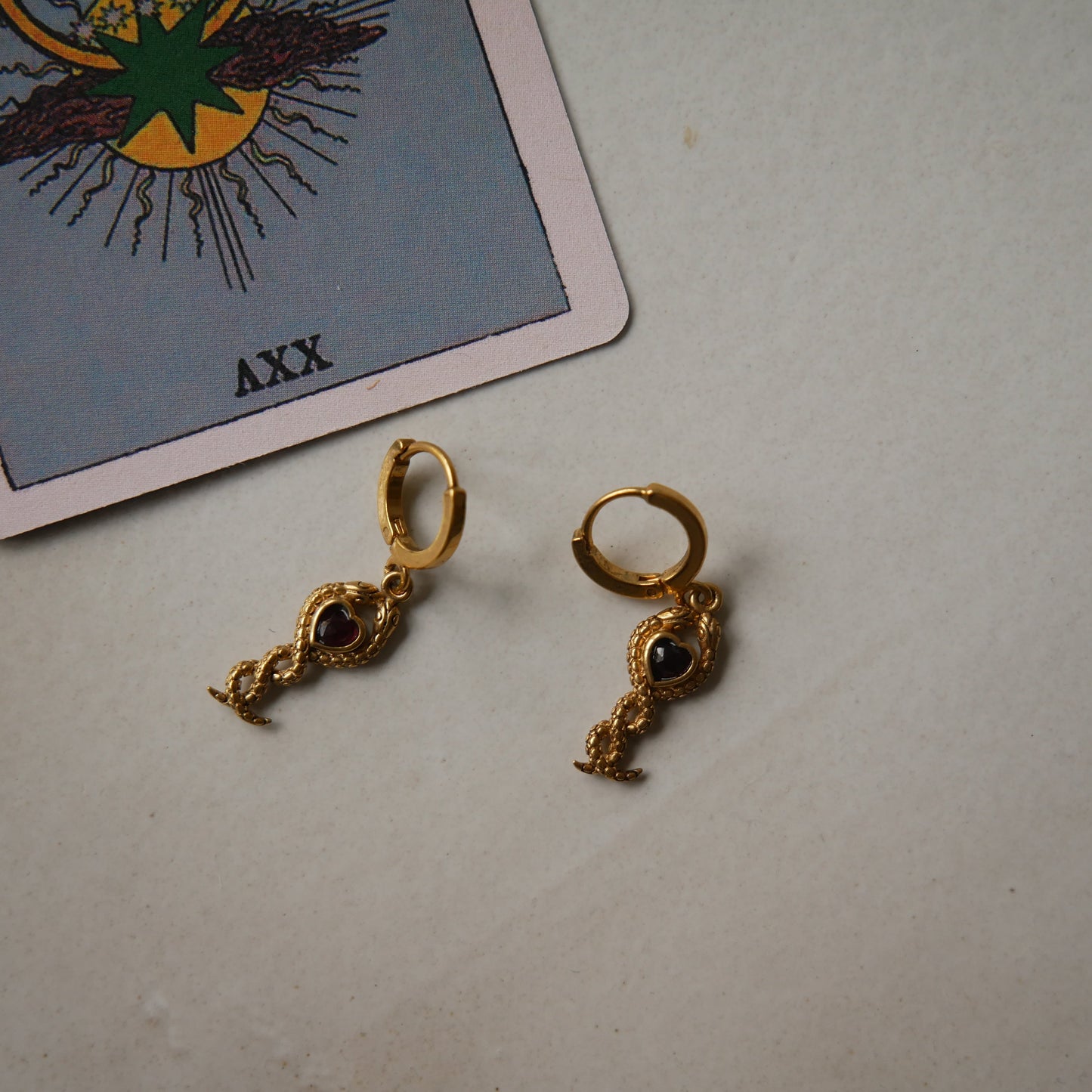 Snake heart蛇之心環型耳環