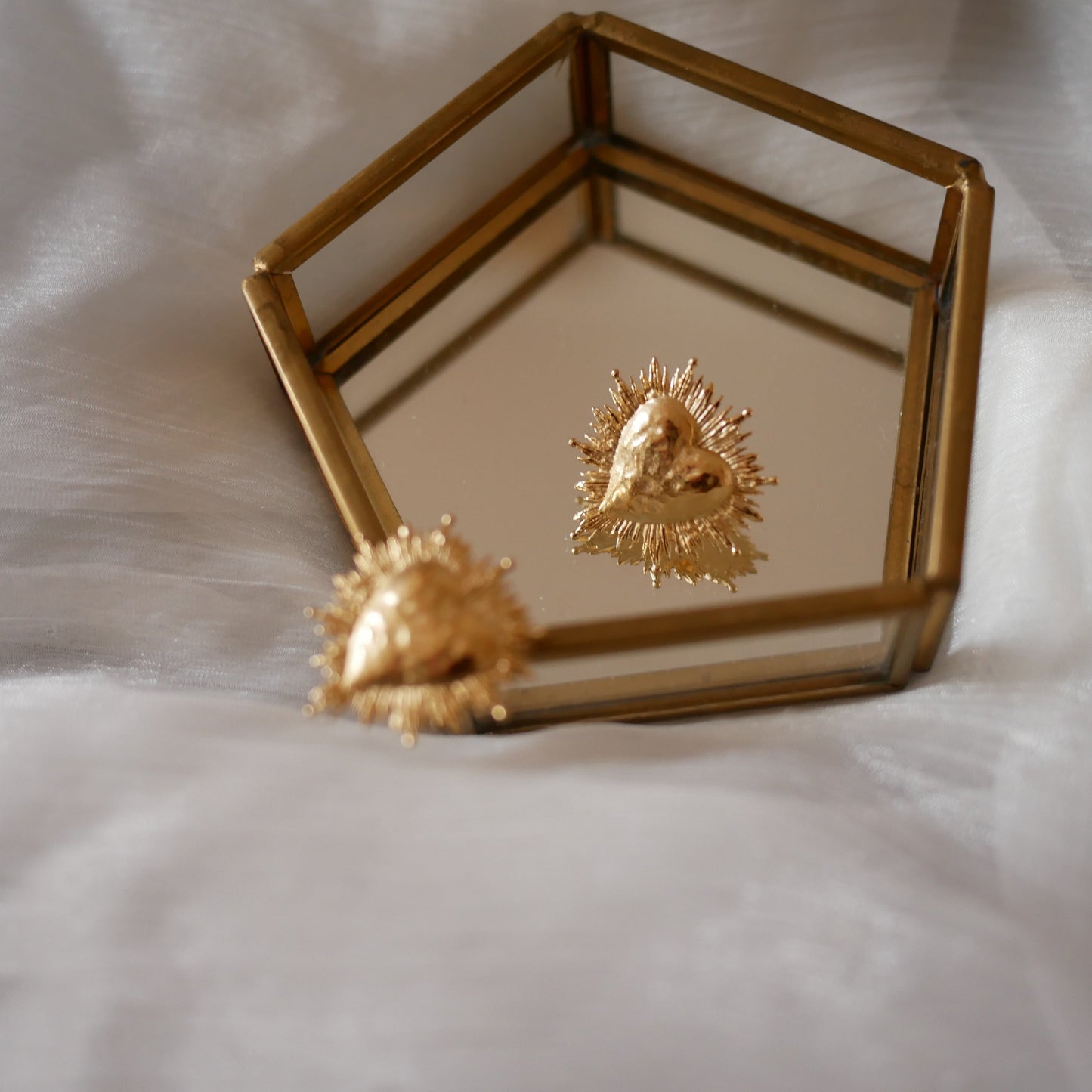 Amada閃耀愛心造型耳環