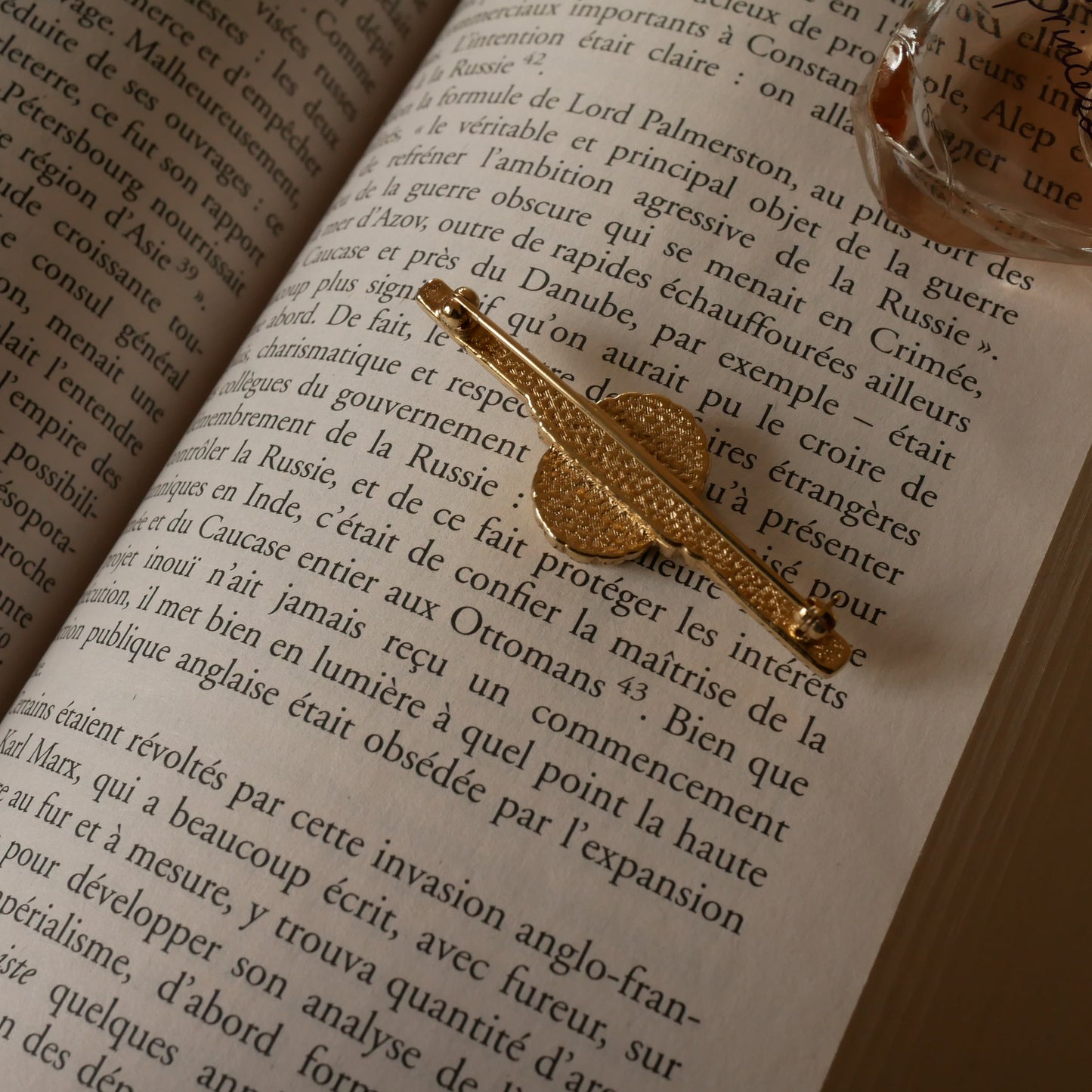 040 Vintage古董胸針