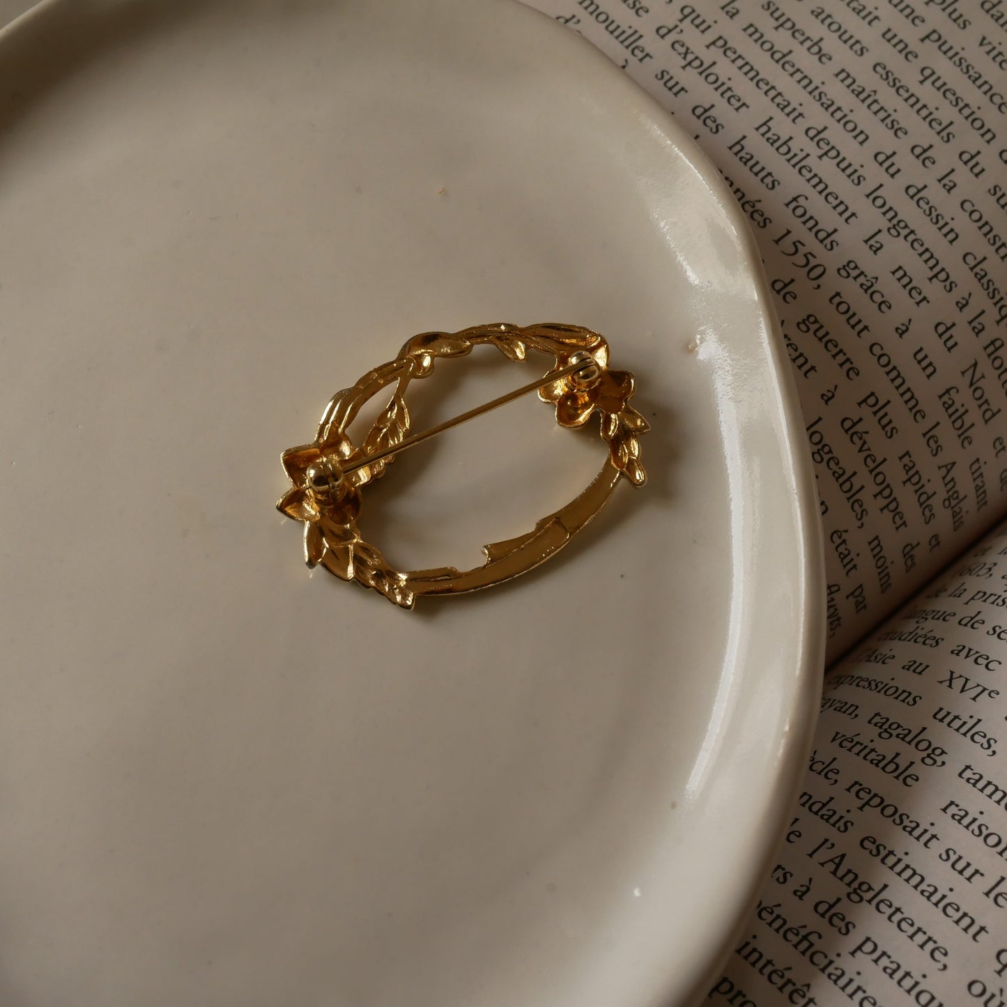 042 Vintage古董胸針