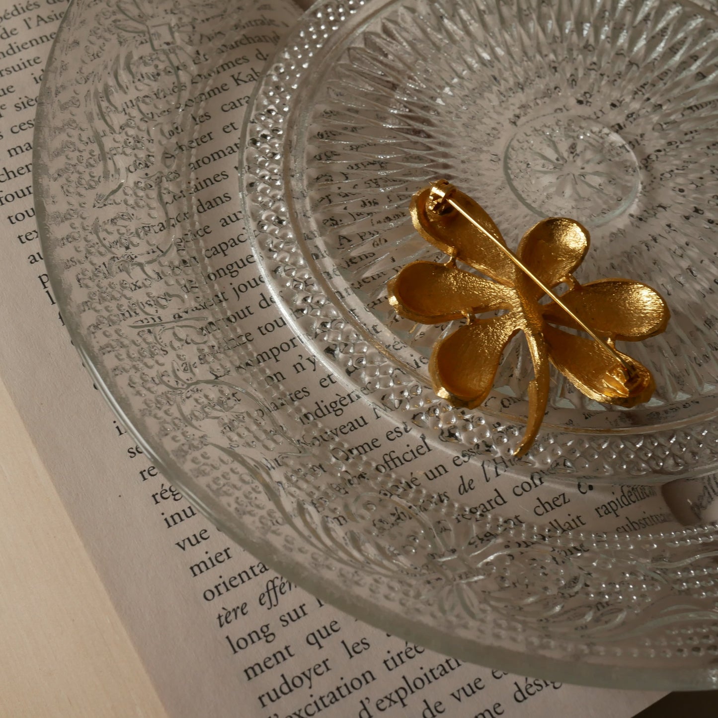 050 Vintage古董胸針