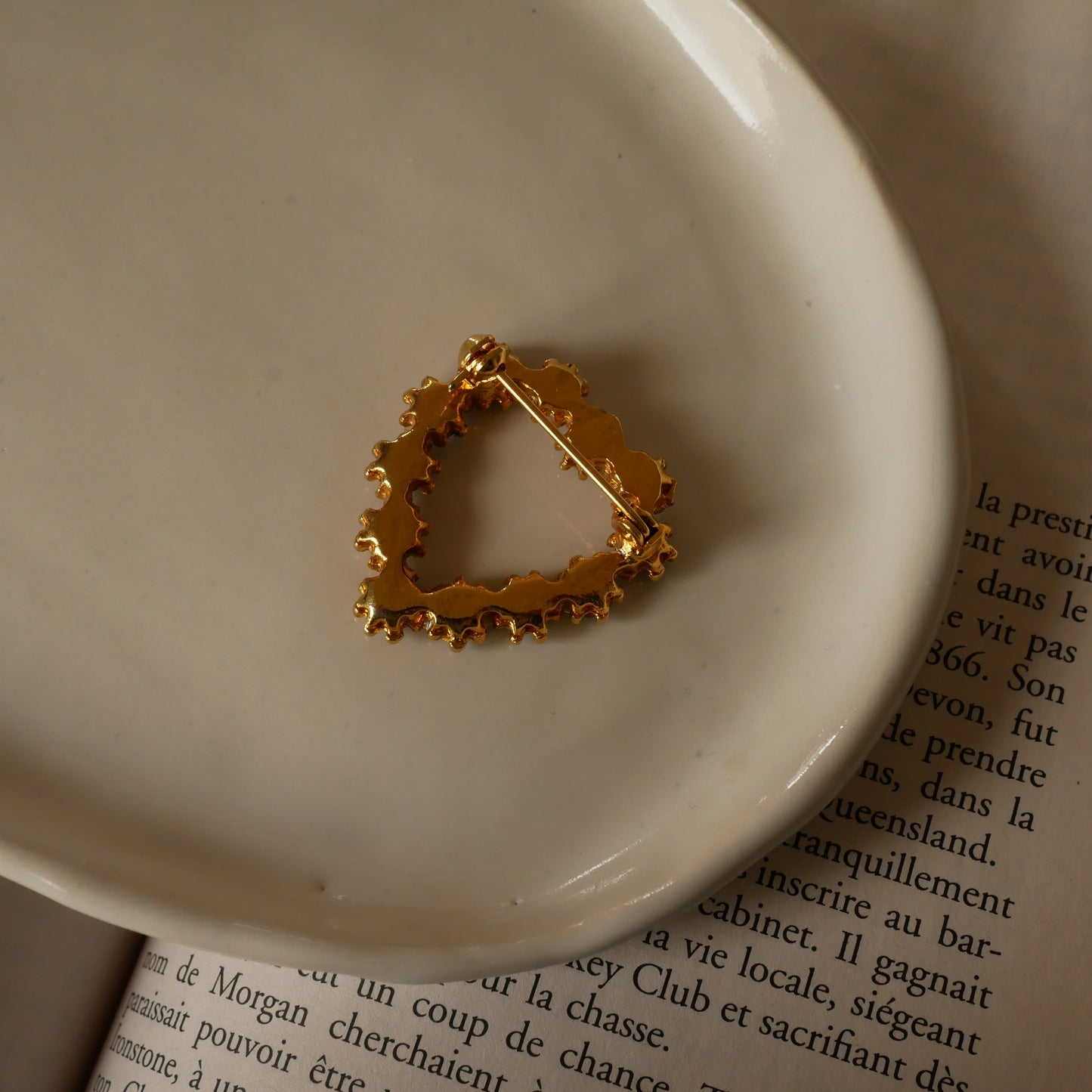 052 Vintage古董胸針