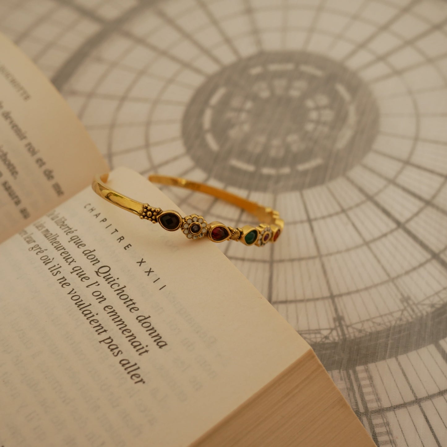 Joe復古元素半寶石手環