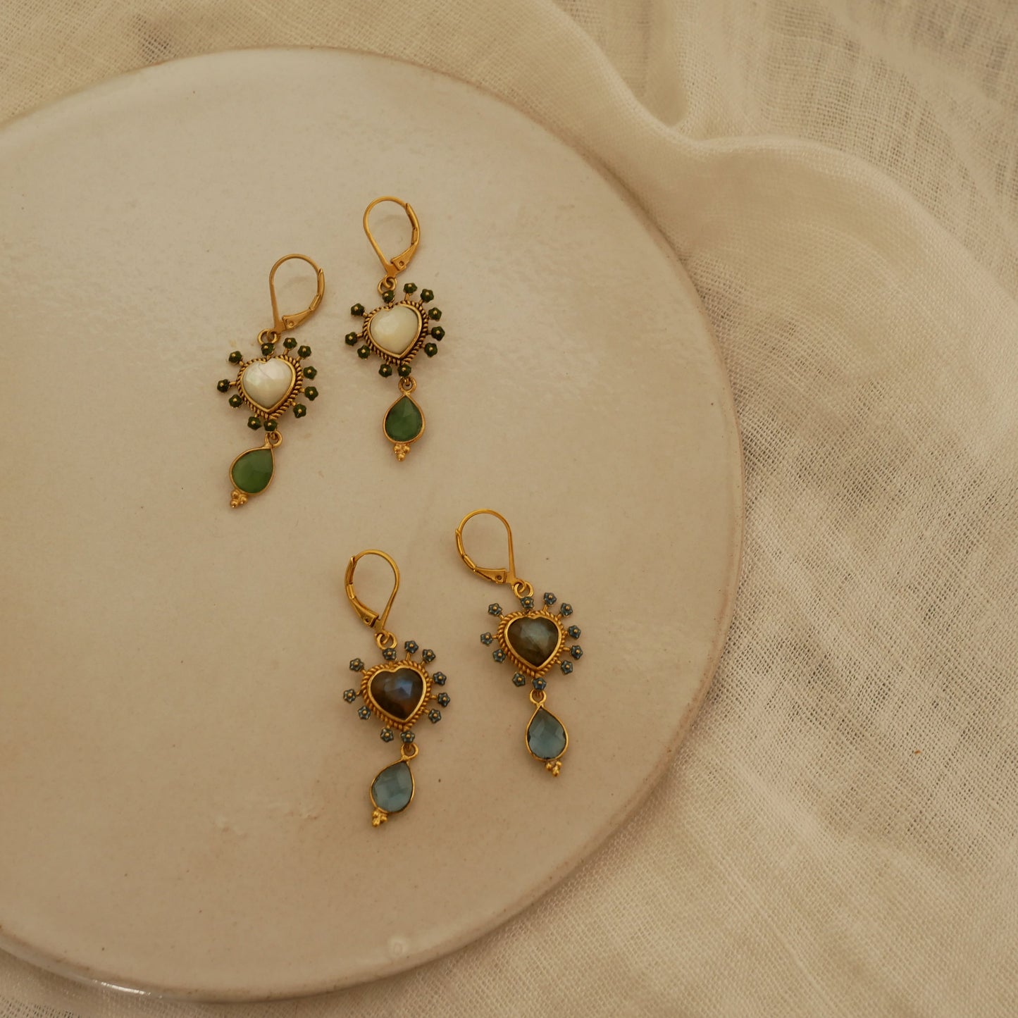 Sacha heart ex voto愛心半寶石垂墜耳環