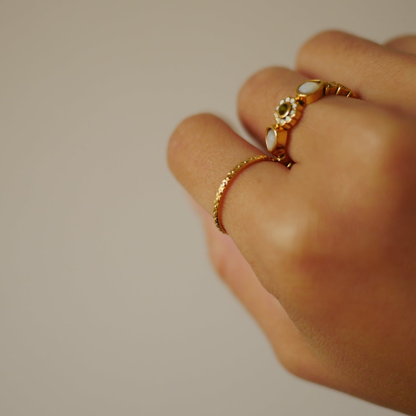 Léa diamond pattern ring