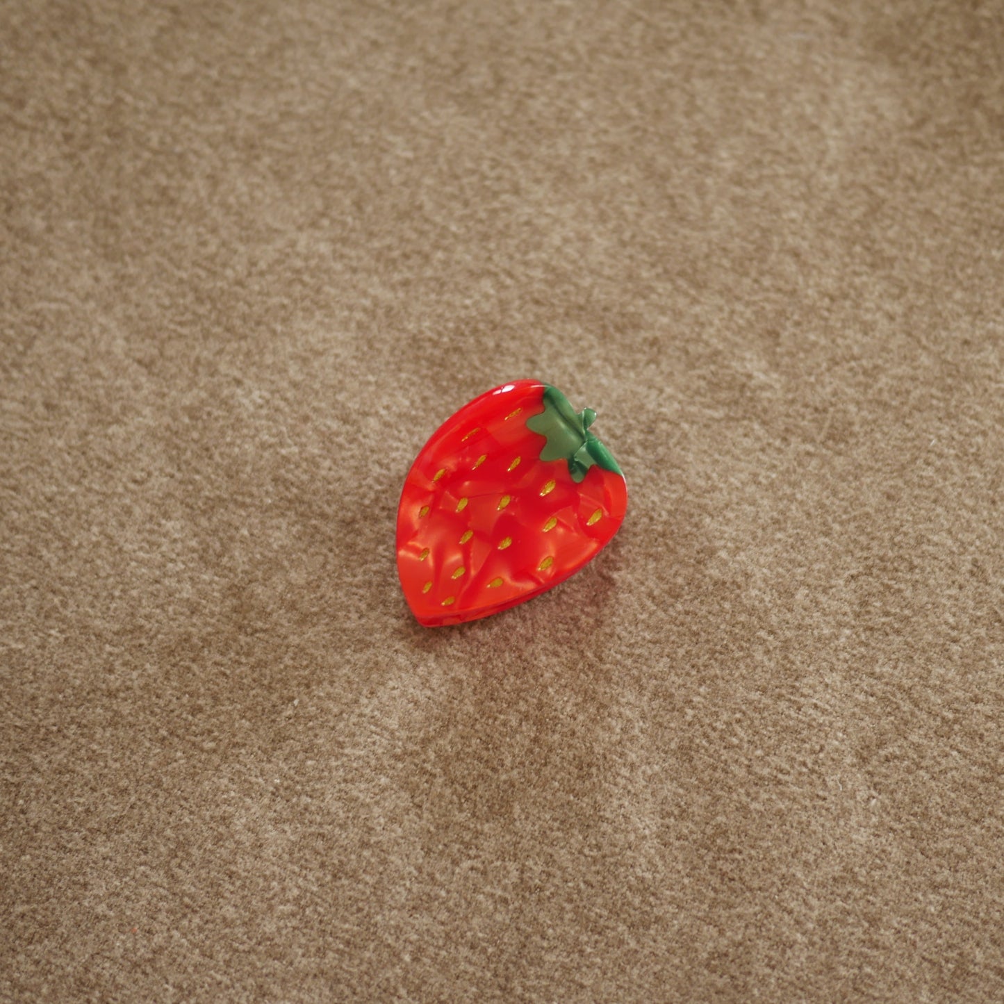 法國Coucou Suzette 草莓迷你爪夾 Strawberry Mini Hair Claw