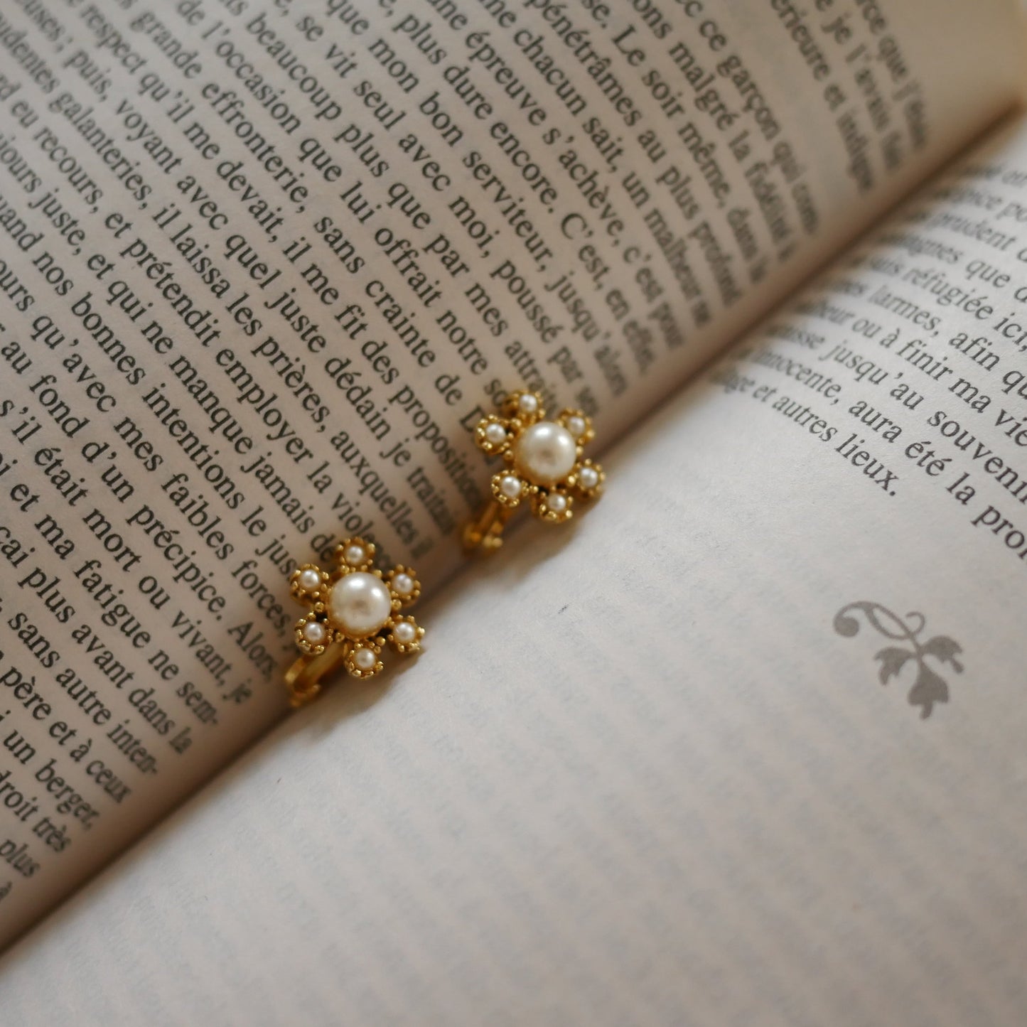 135 Vintage古董夾式珍珠耳環