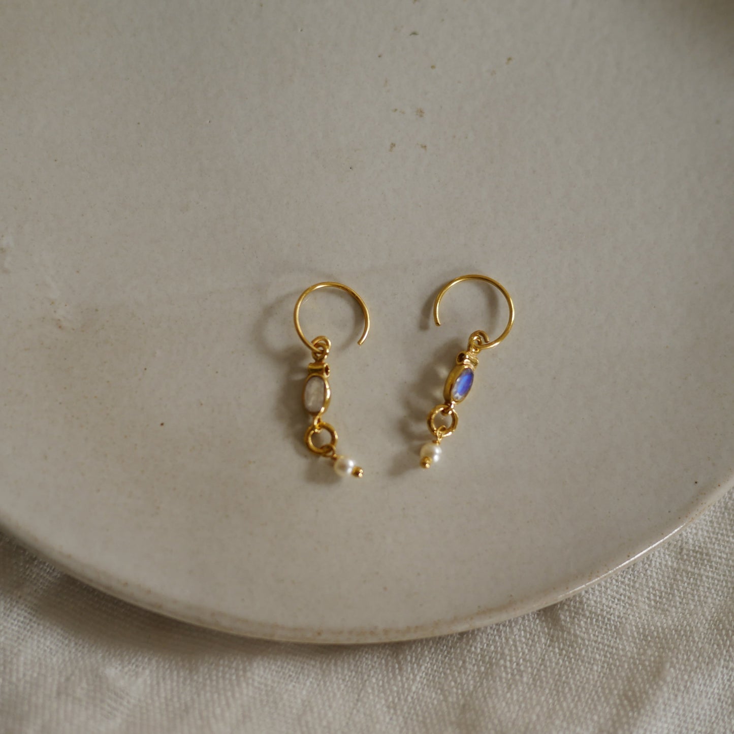 Komi半寶石珍珠垂墜耳環