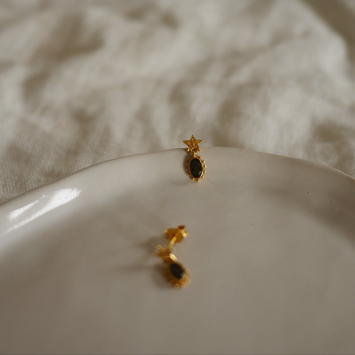 Crux古典星形耳環