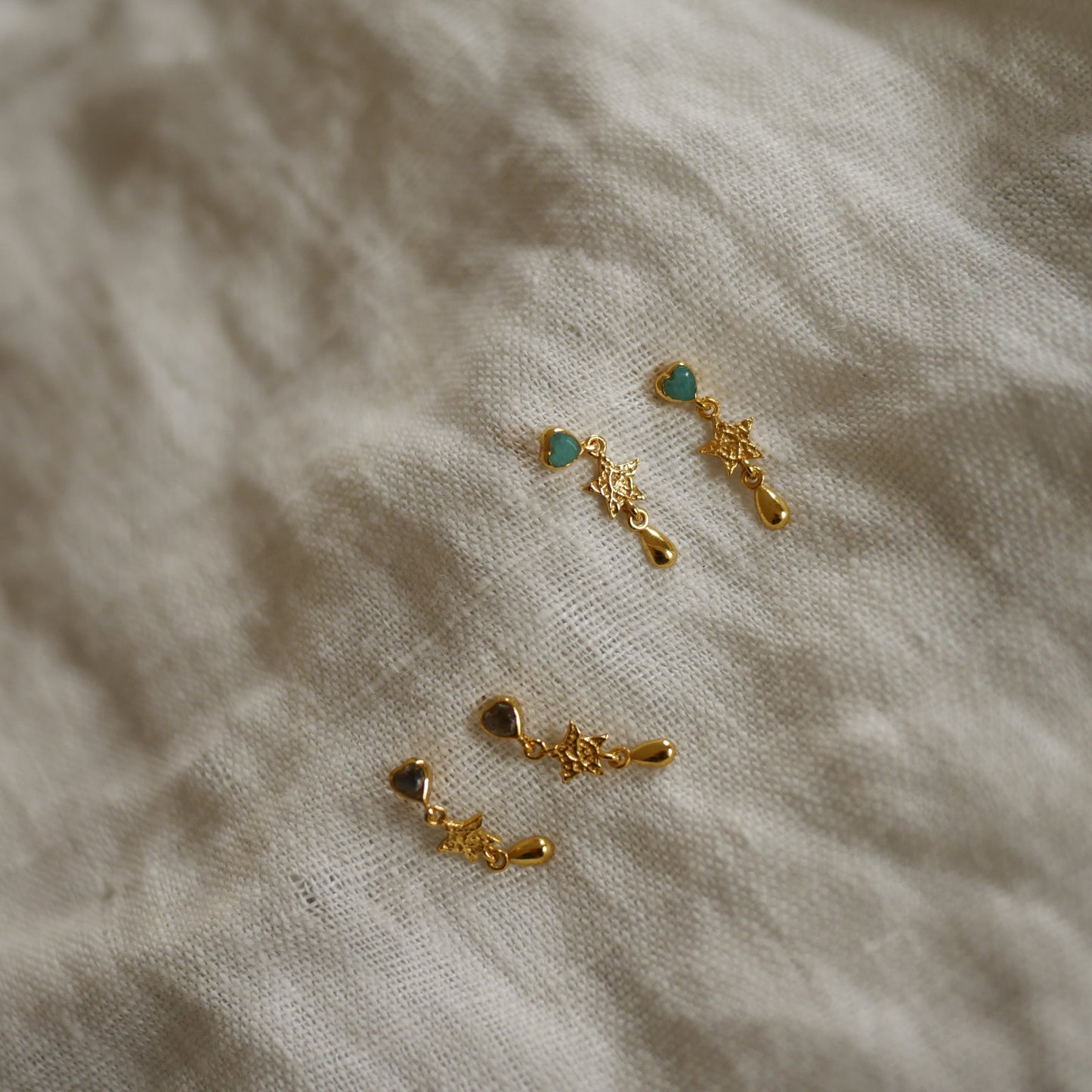 Mira心與星垂墜半寶石耳環