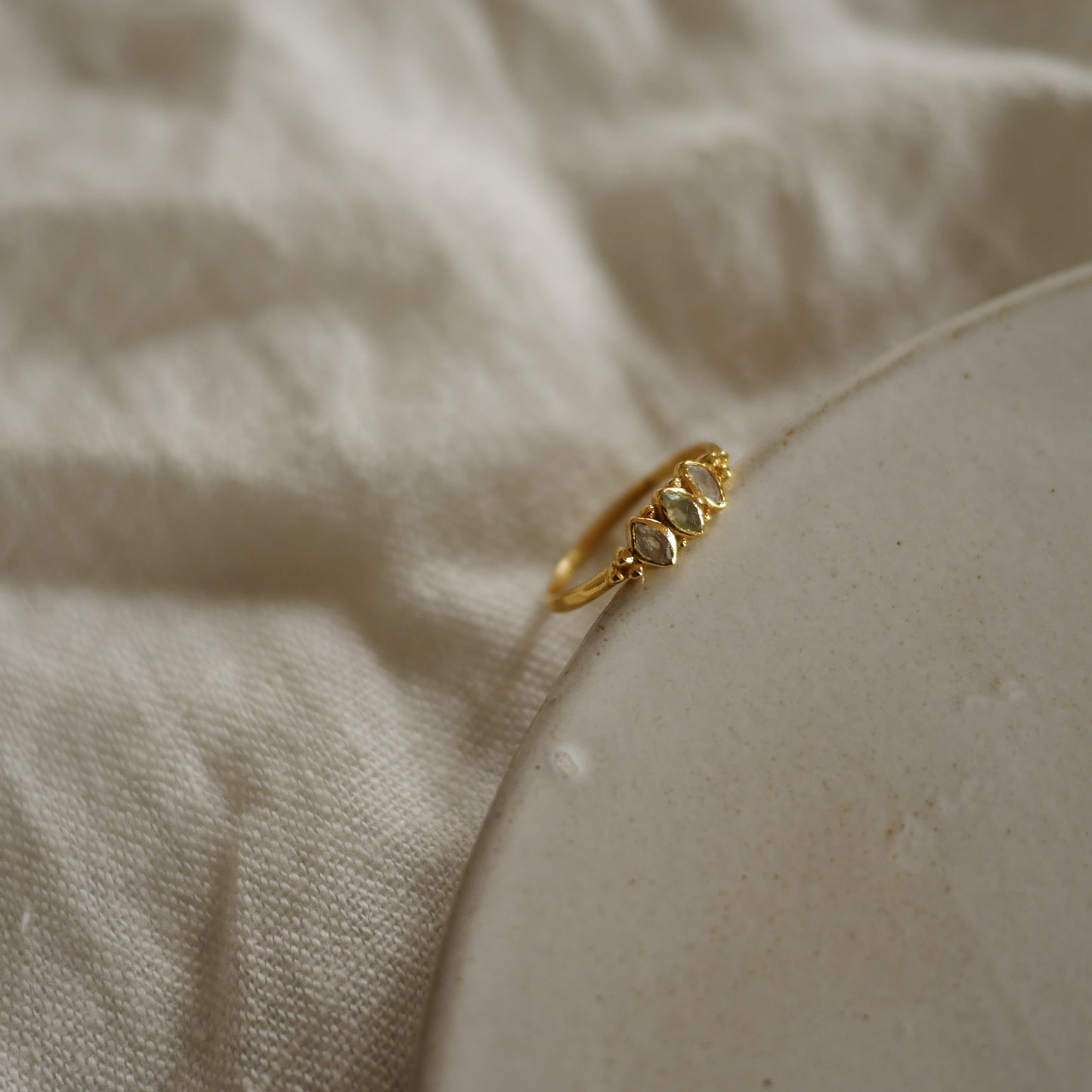 Birdwing欖尖形葡萄石戒指