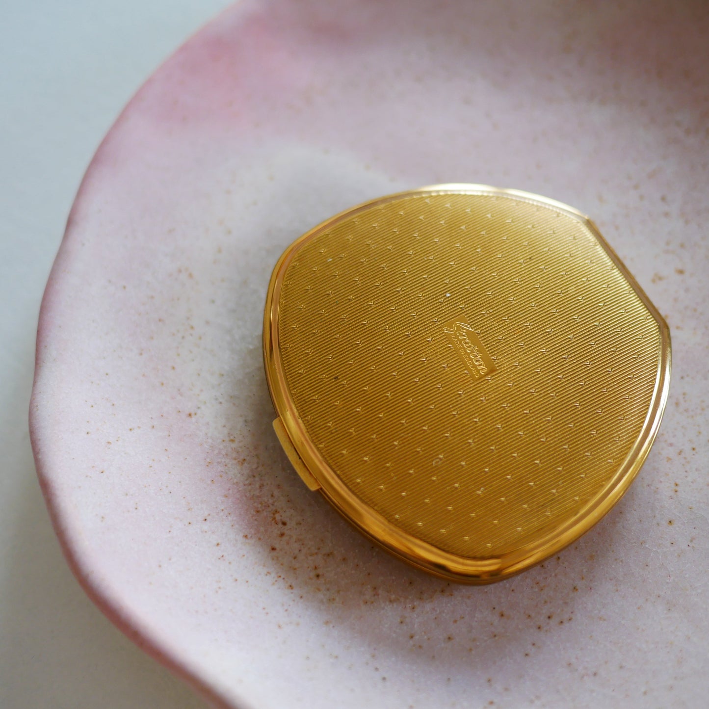 185 Vintage British Stratton Antique Powder Compact Box