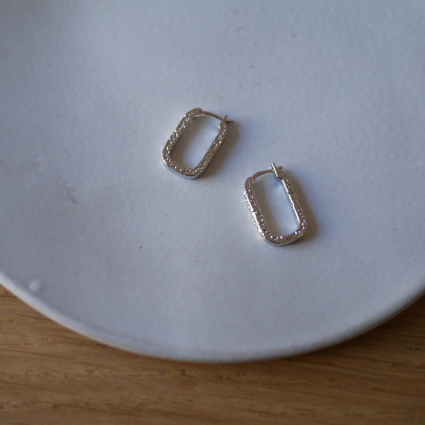 Brown Palladium矩形錘紋圈圈耳環