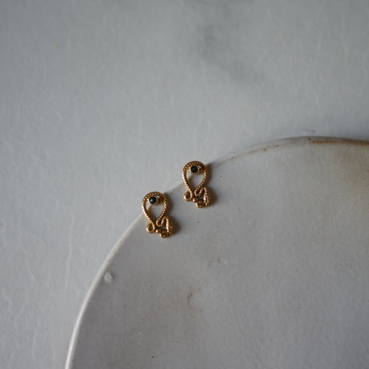 Sissi studs 綠瑪瑙小蛇耳釘耳環
