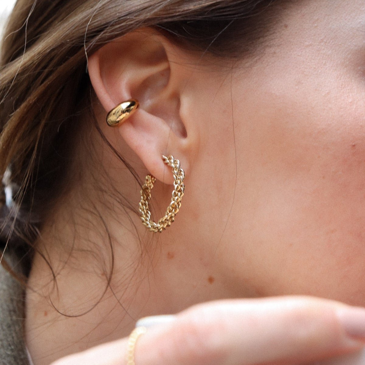 Mélanie寬版弧形耳骨夾