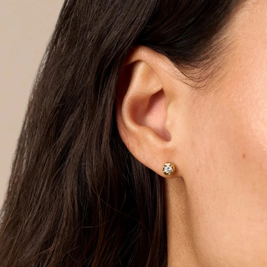(預購款)Ada Stud單鑽鑲嵌耳釘耳環