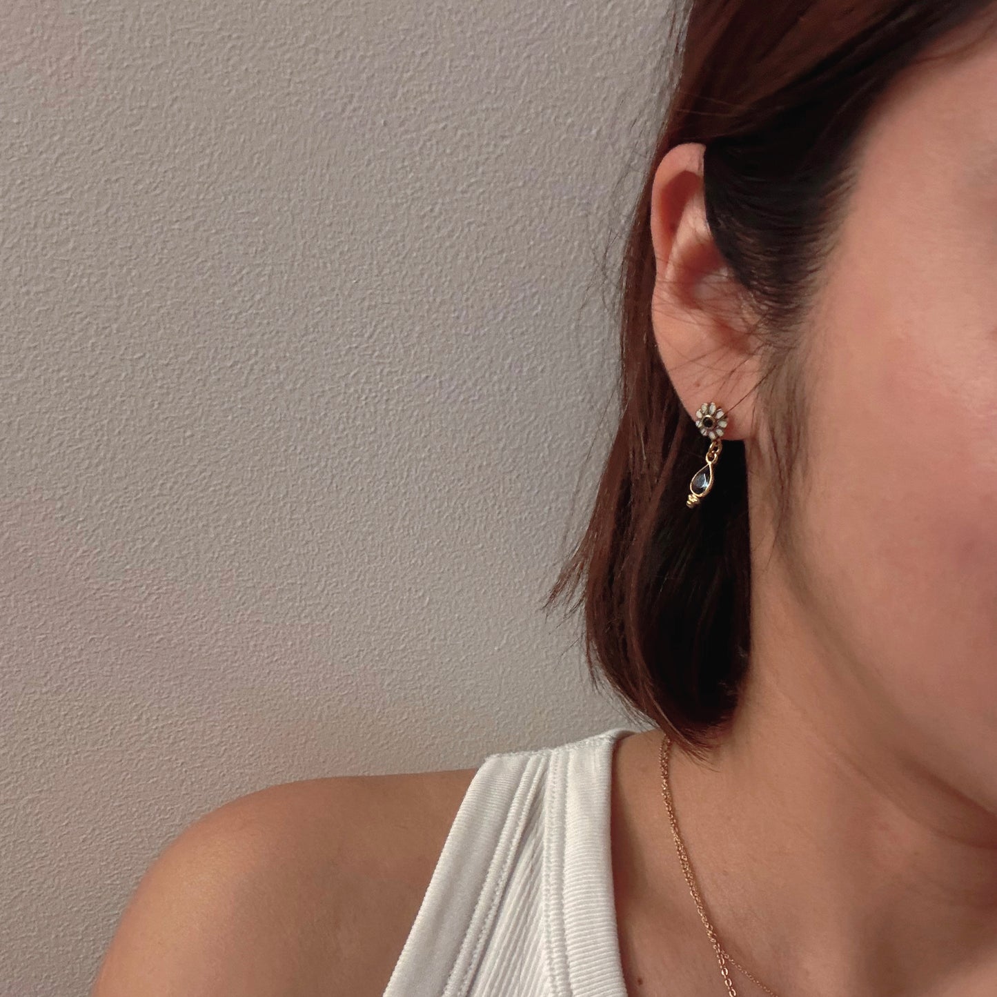 Angel flower小花半寶石耳環