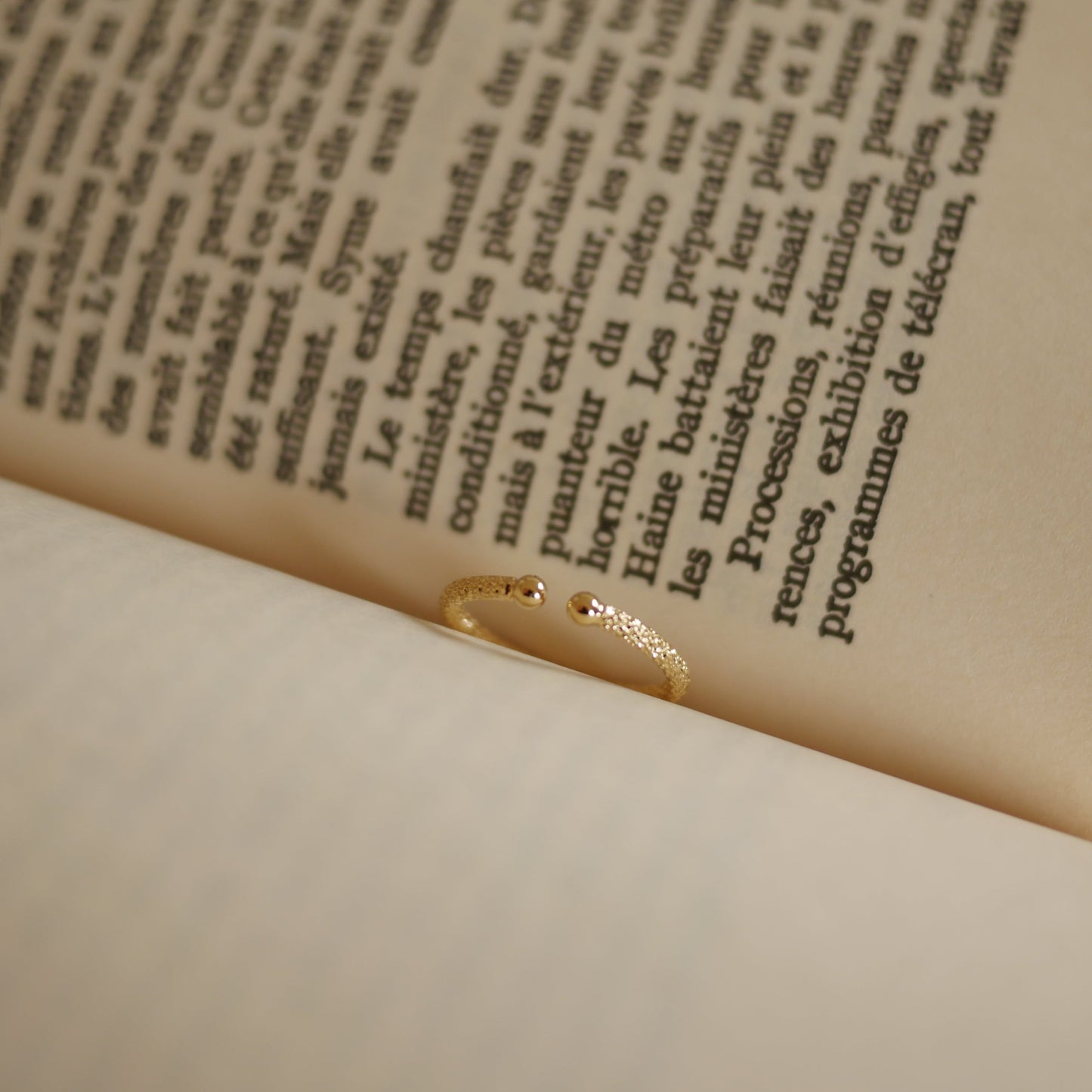 Noé閃耀紋理戒指