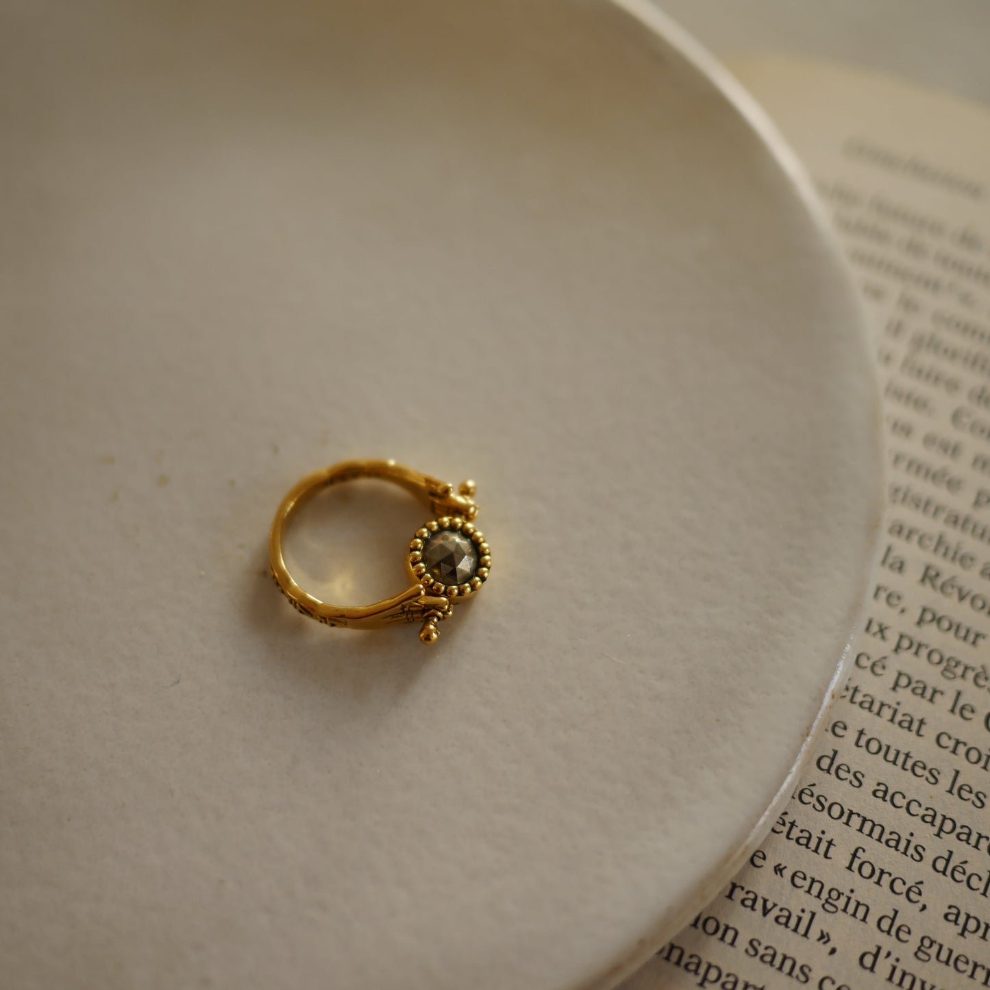 Sacha eye stone眼石旋轉戒指