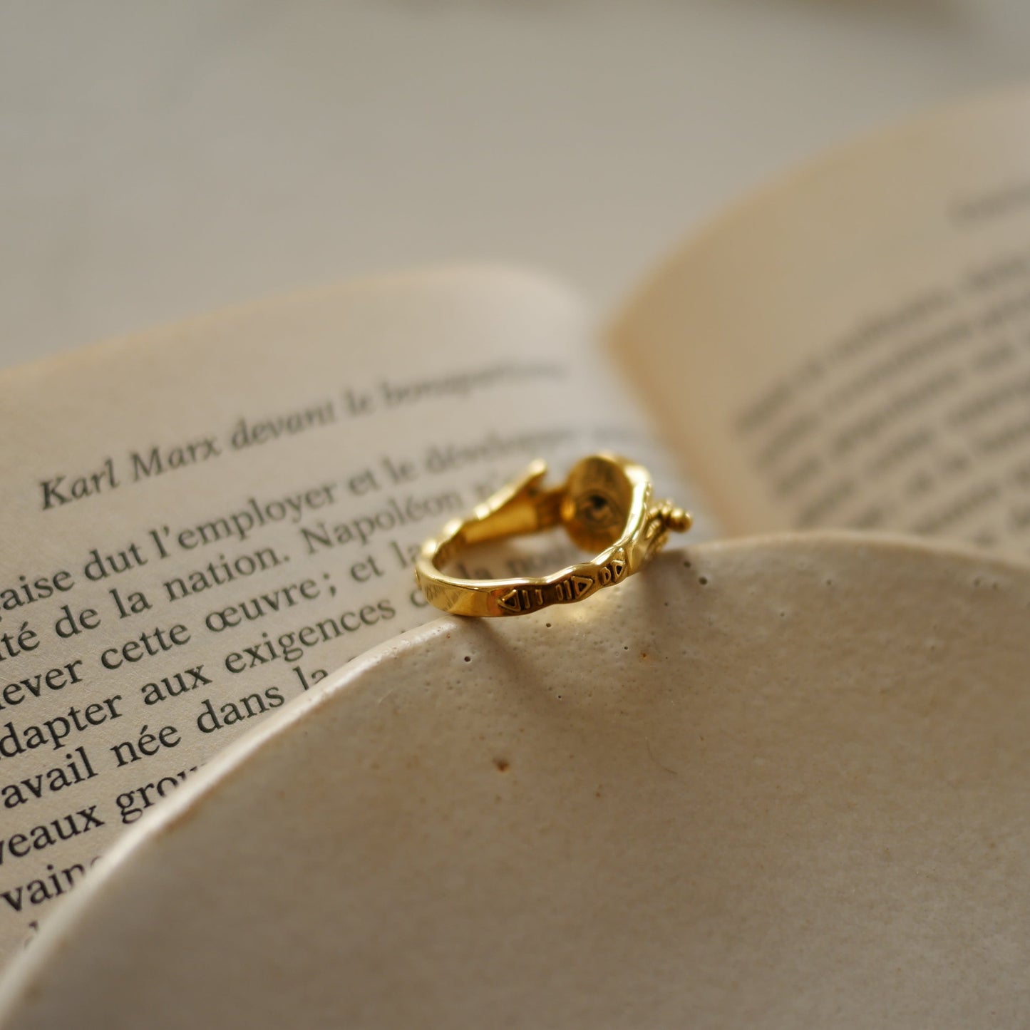 Sacha eye stone眼石旋轉戒指