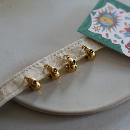 Sacha Strass heart愛心半寶石環形耳環