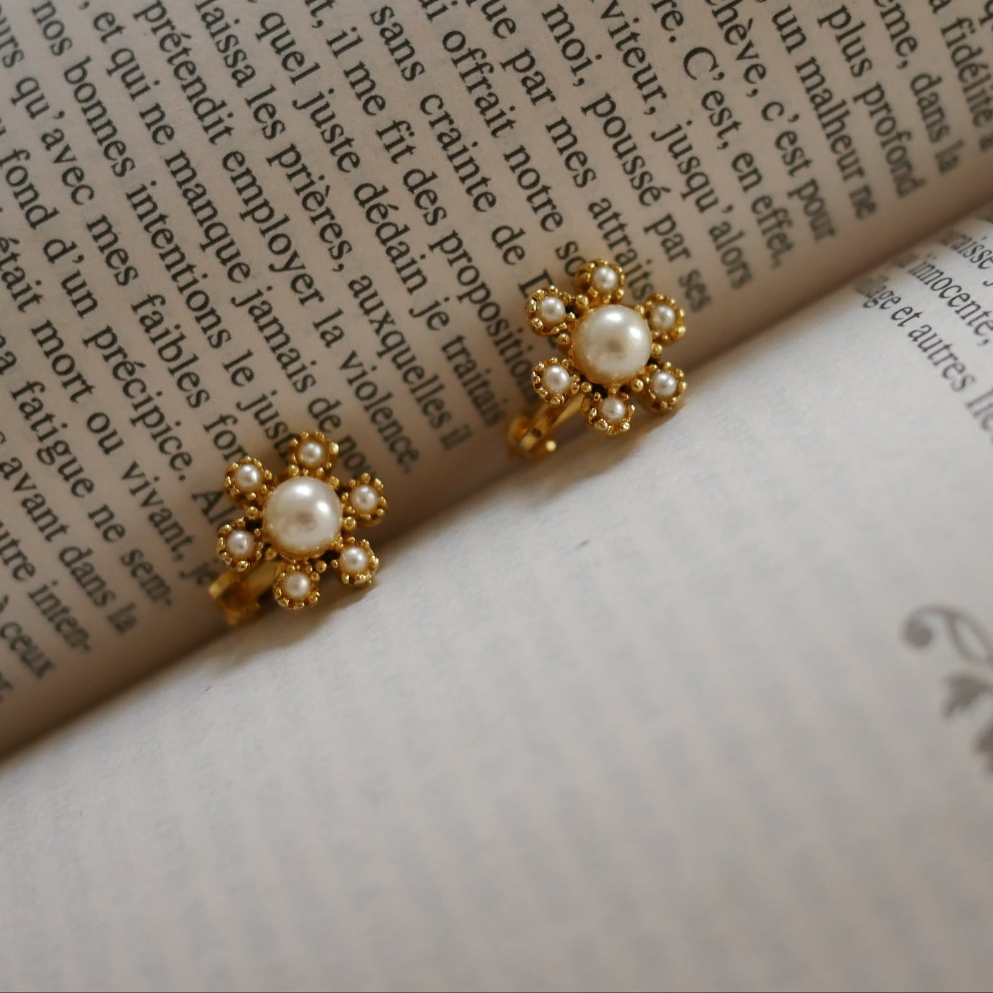 135 Vintage古董夾式珍珠耳環