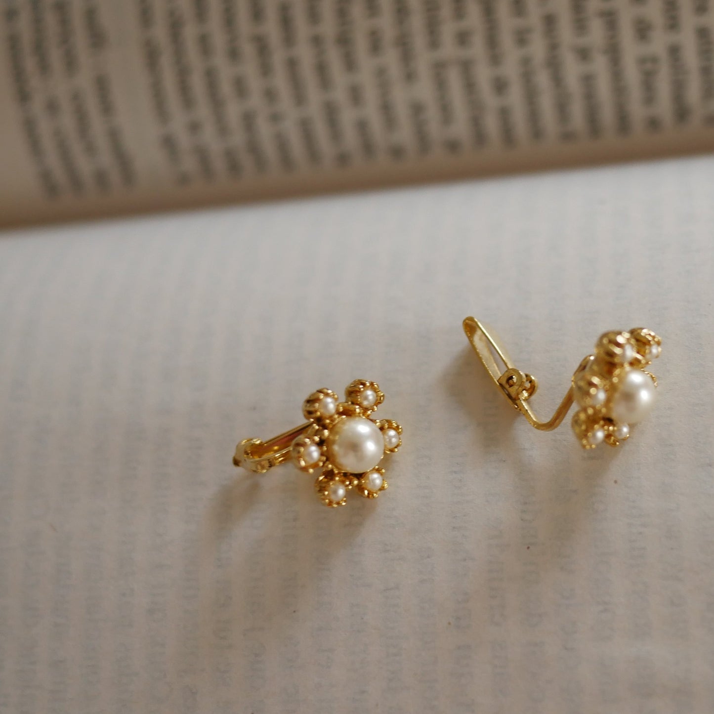 135 Vintage古董夾式珍珠耳環