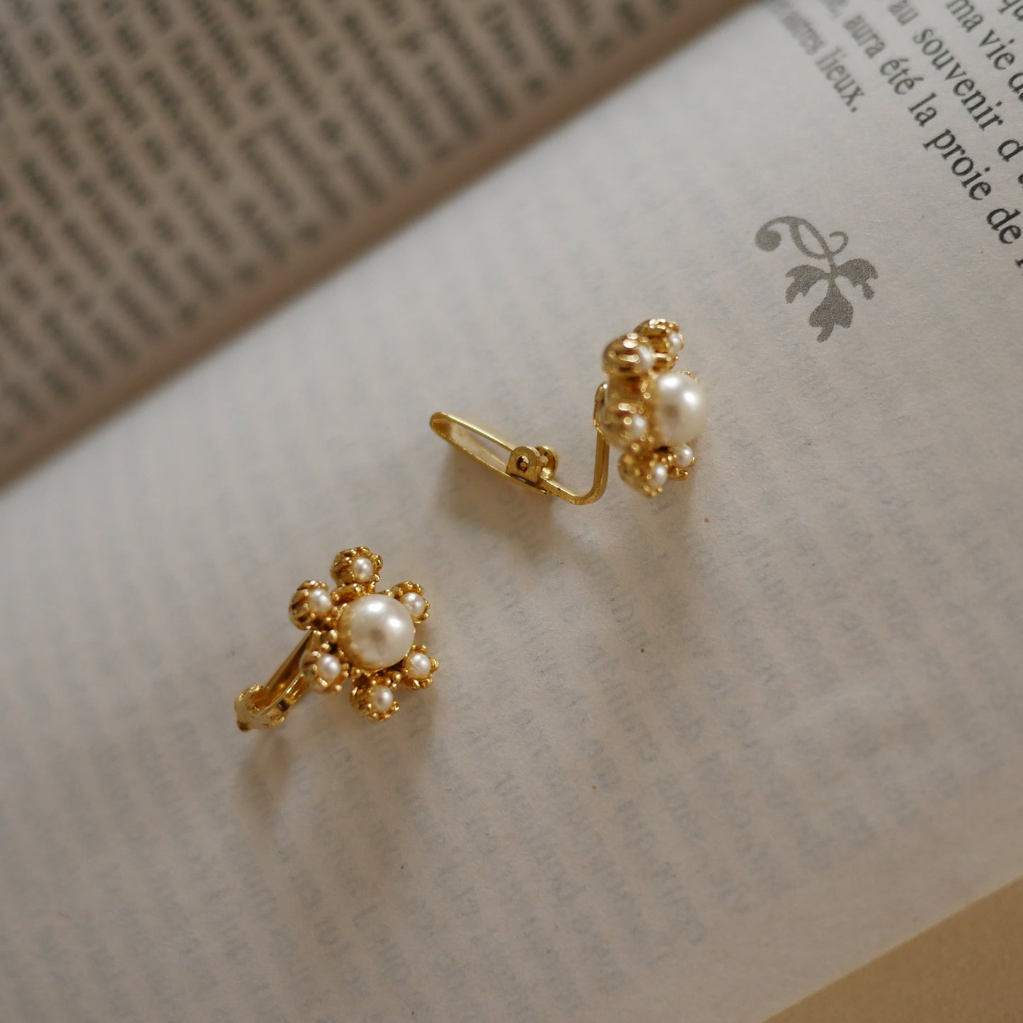 135 Vintage古董夾式珍珠耳環