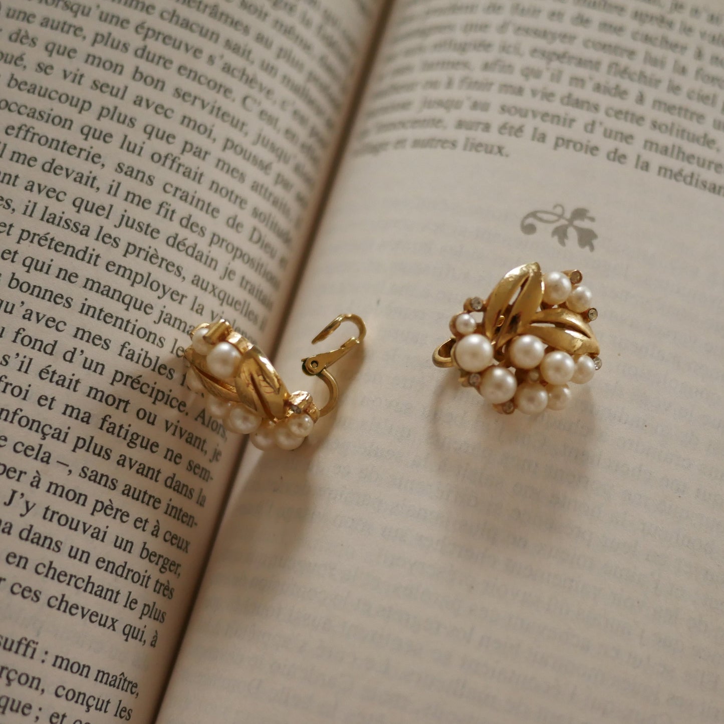 171 Vintage美國Trifari古董夾式耳環