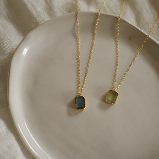 Andromeda半寶石項鍊