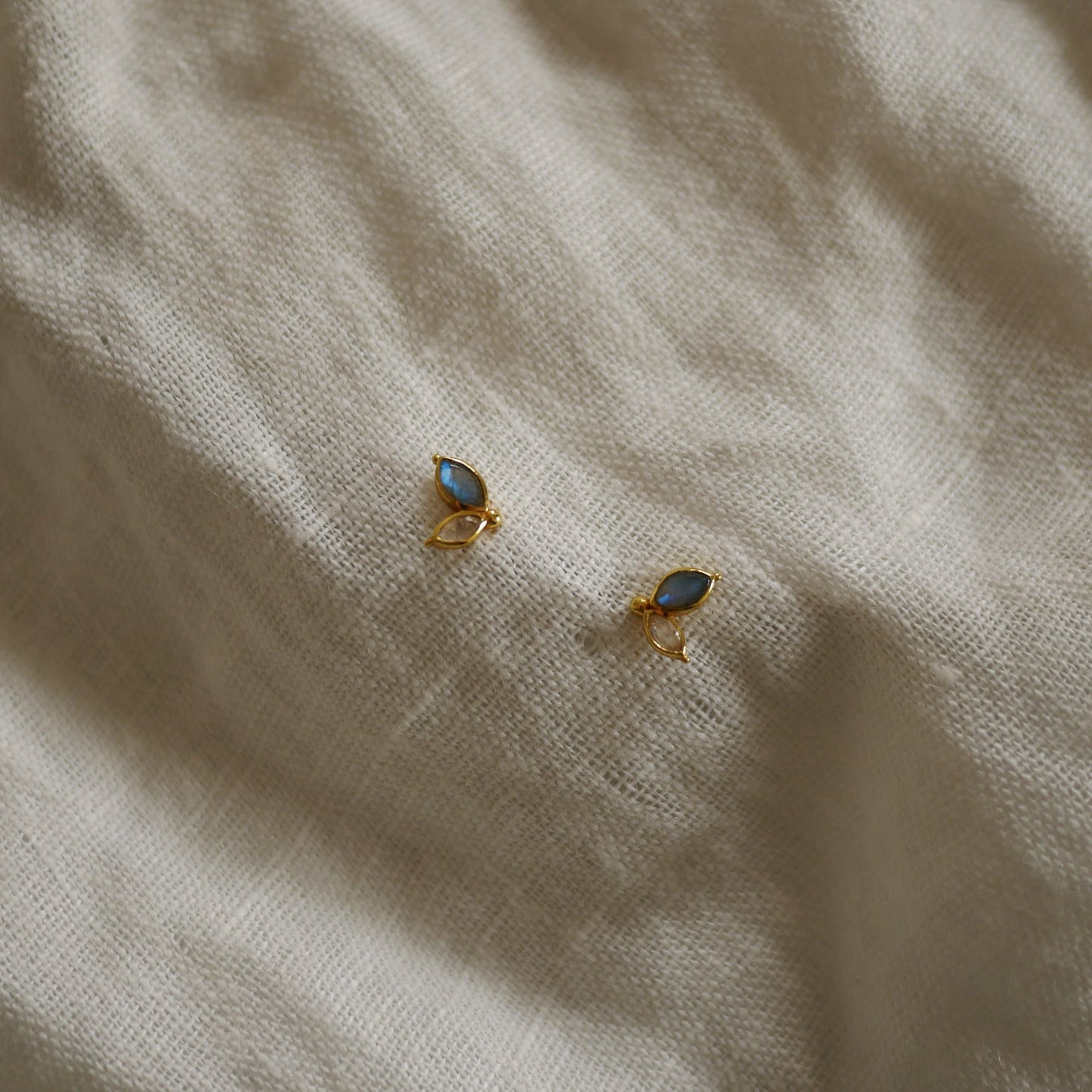 Corvus雙寶石葉形耳環