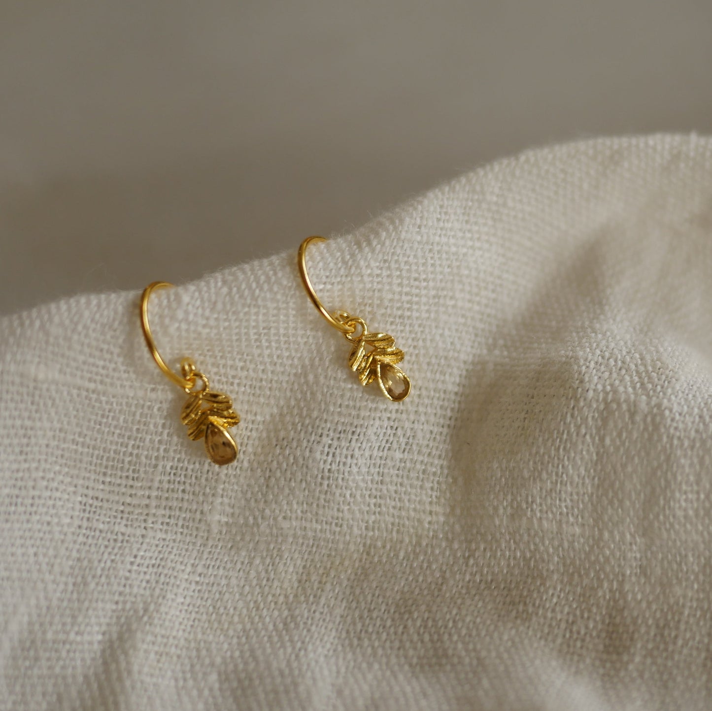 Umbriel葉狀黃水晶耳環