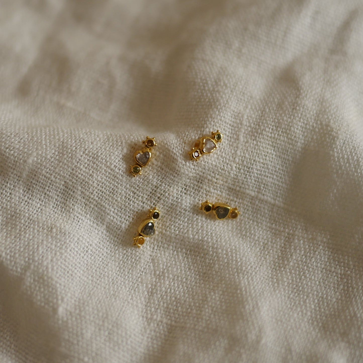 Carme愛心三石耳釘耳環