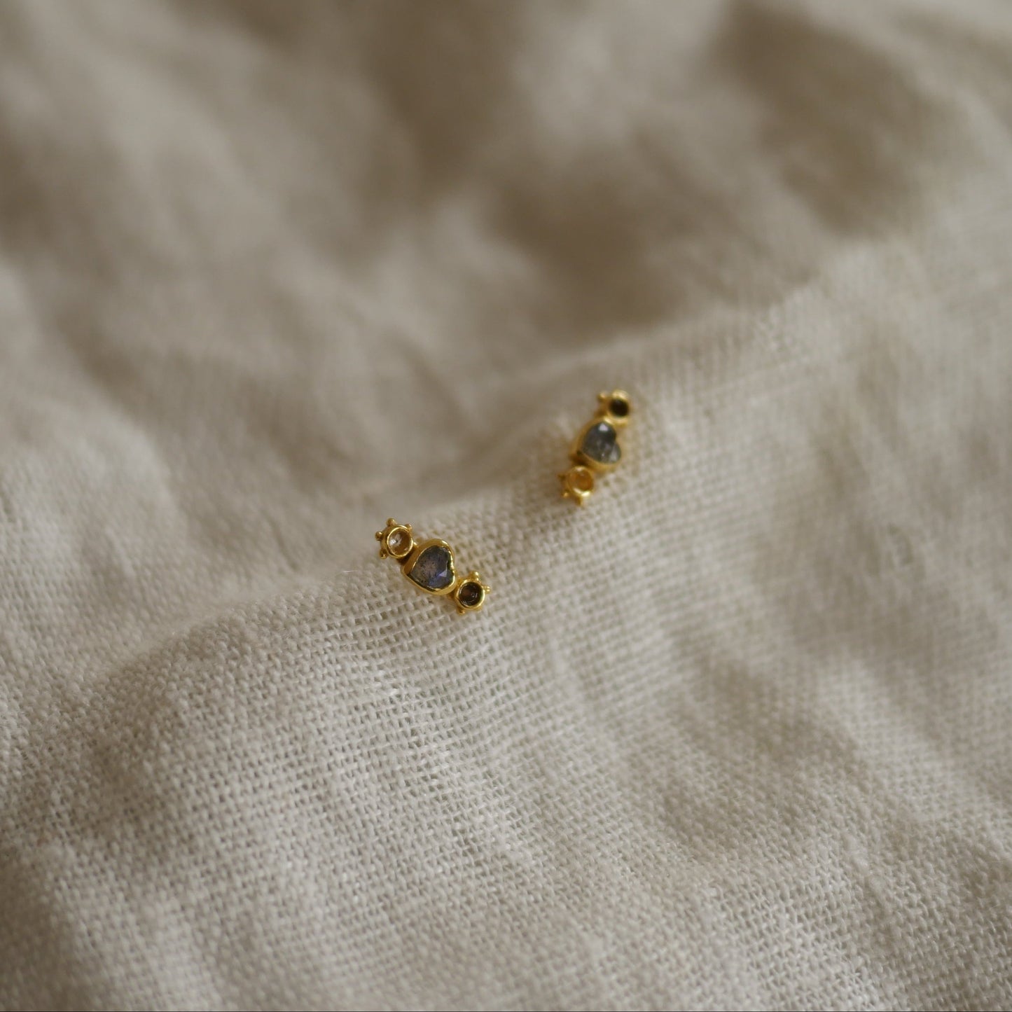 Carme愛心三石耳釘耳環