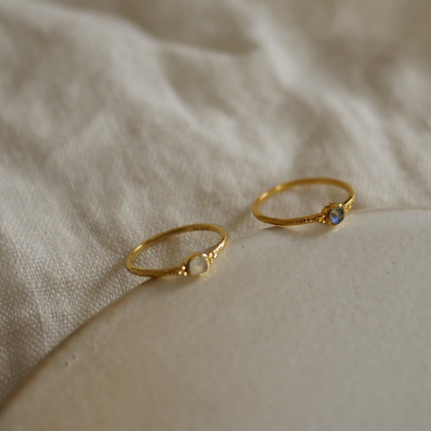 Baylee方圓半寶石戒指