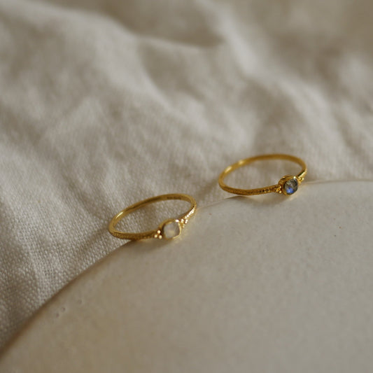 Baylee方圓半寶石戒指