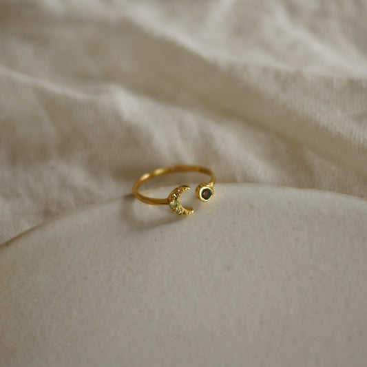 Aquila星月半寶石戒指