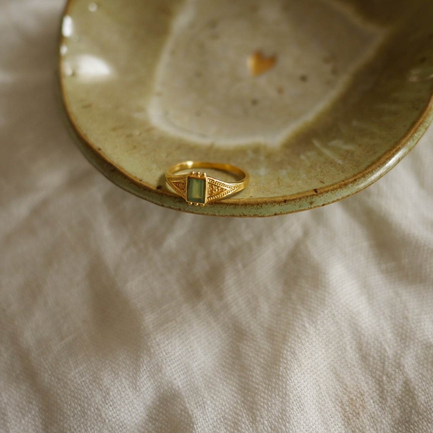 Deimos長方半寶石戒指