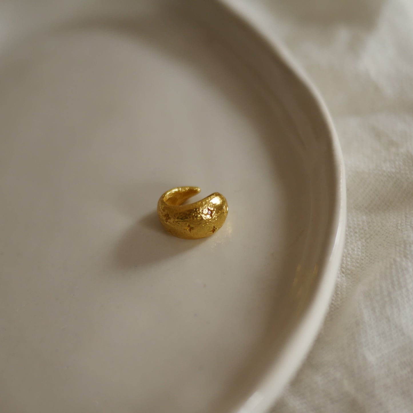 Callisto星空耳骨夾