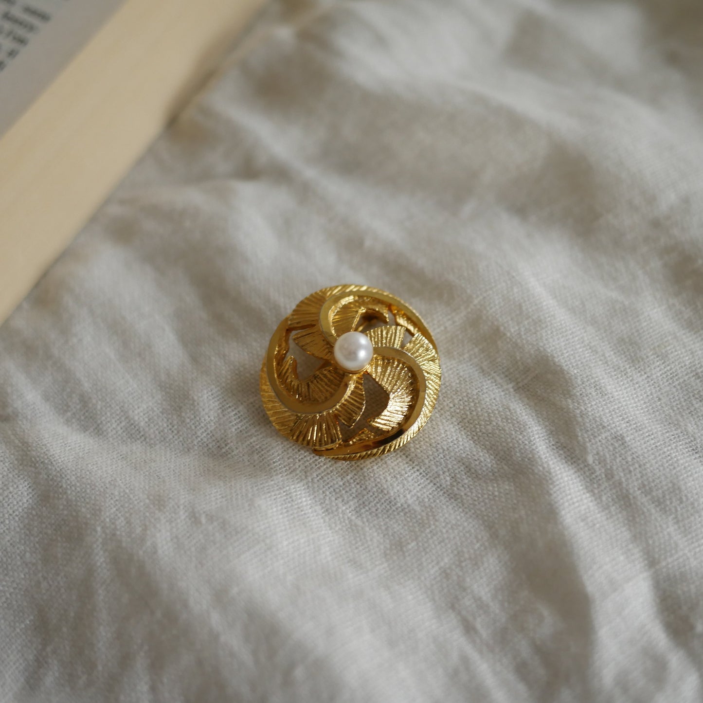 154 Vintage古董胸針