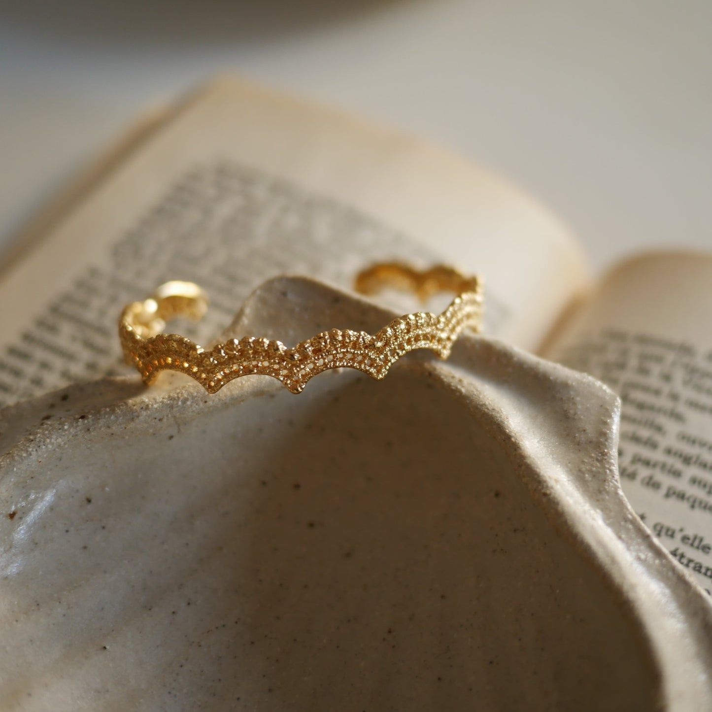 Lace wave 034迷你珍珠蕾絲手環