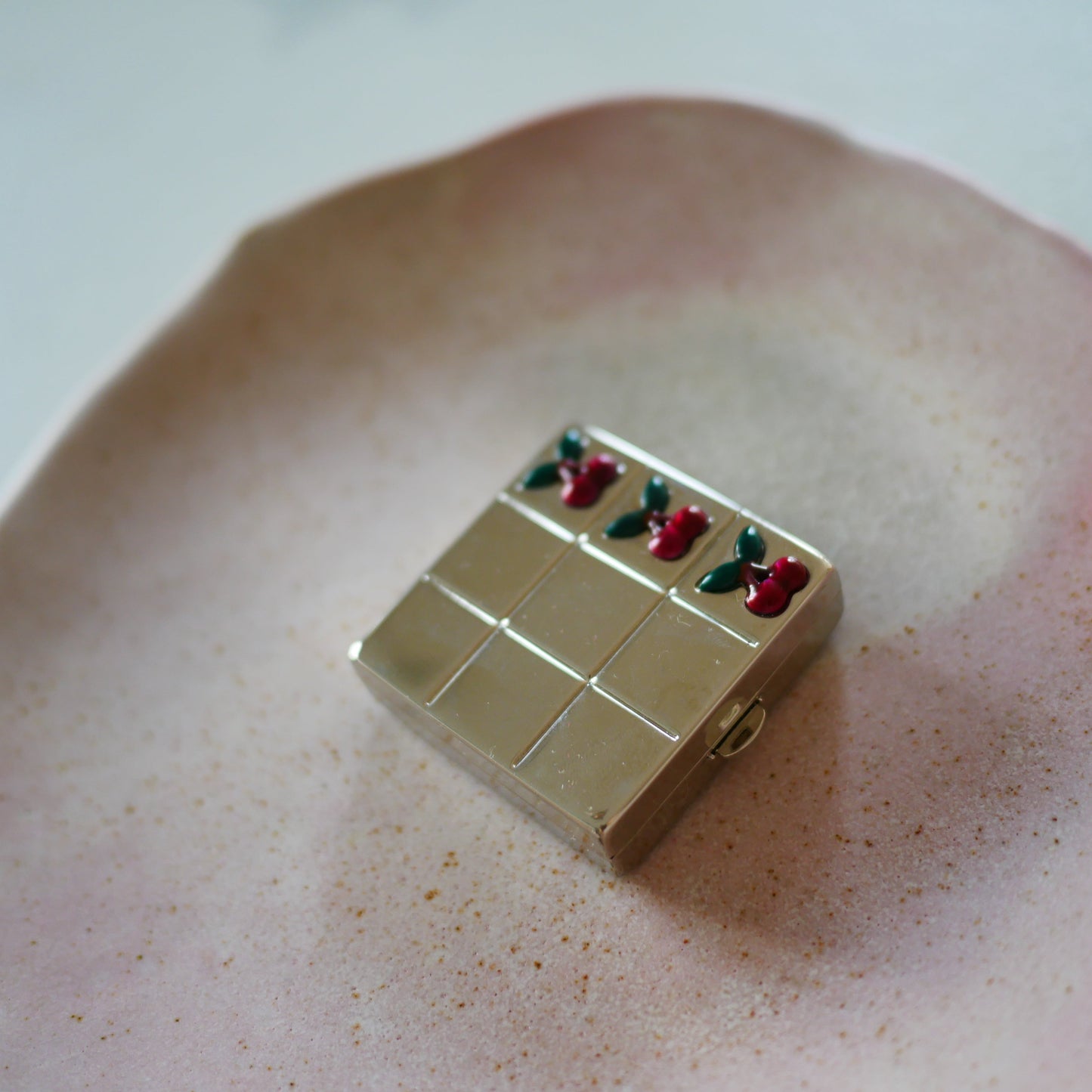 186 Vintage法國Clinique古董粉餅盒