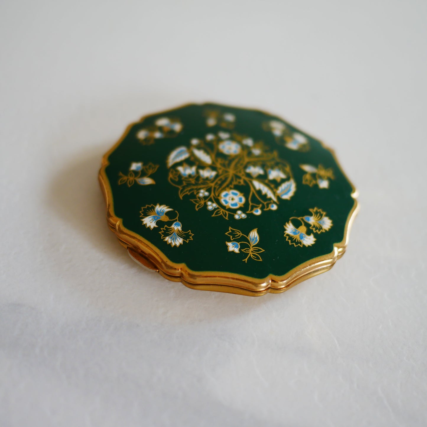 182 Vintage British Stratton Antique Powder Compact Box