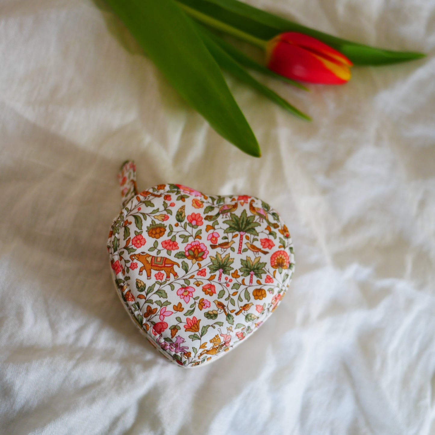 Imran British Liberty floral heart-shaped jewelry box
