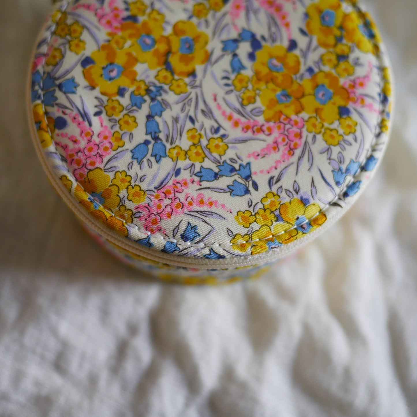 Swirling Petals英國Liberty花布圓形首飾盒