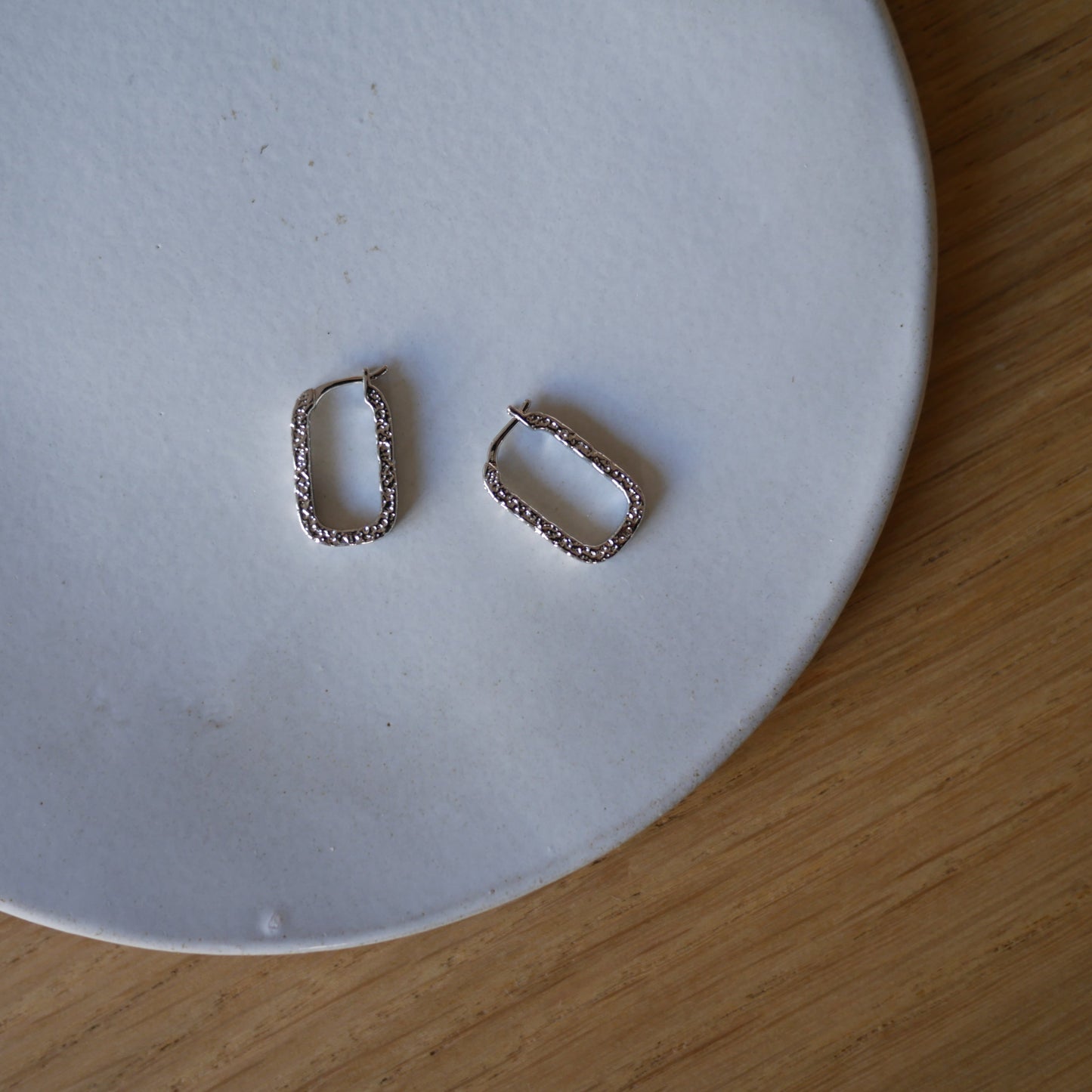 Brown Palladium矩形錘紋圈圈耳環